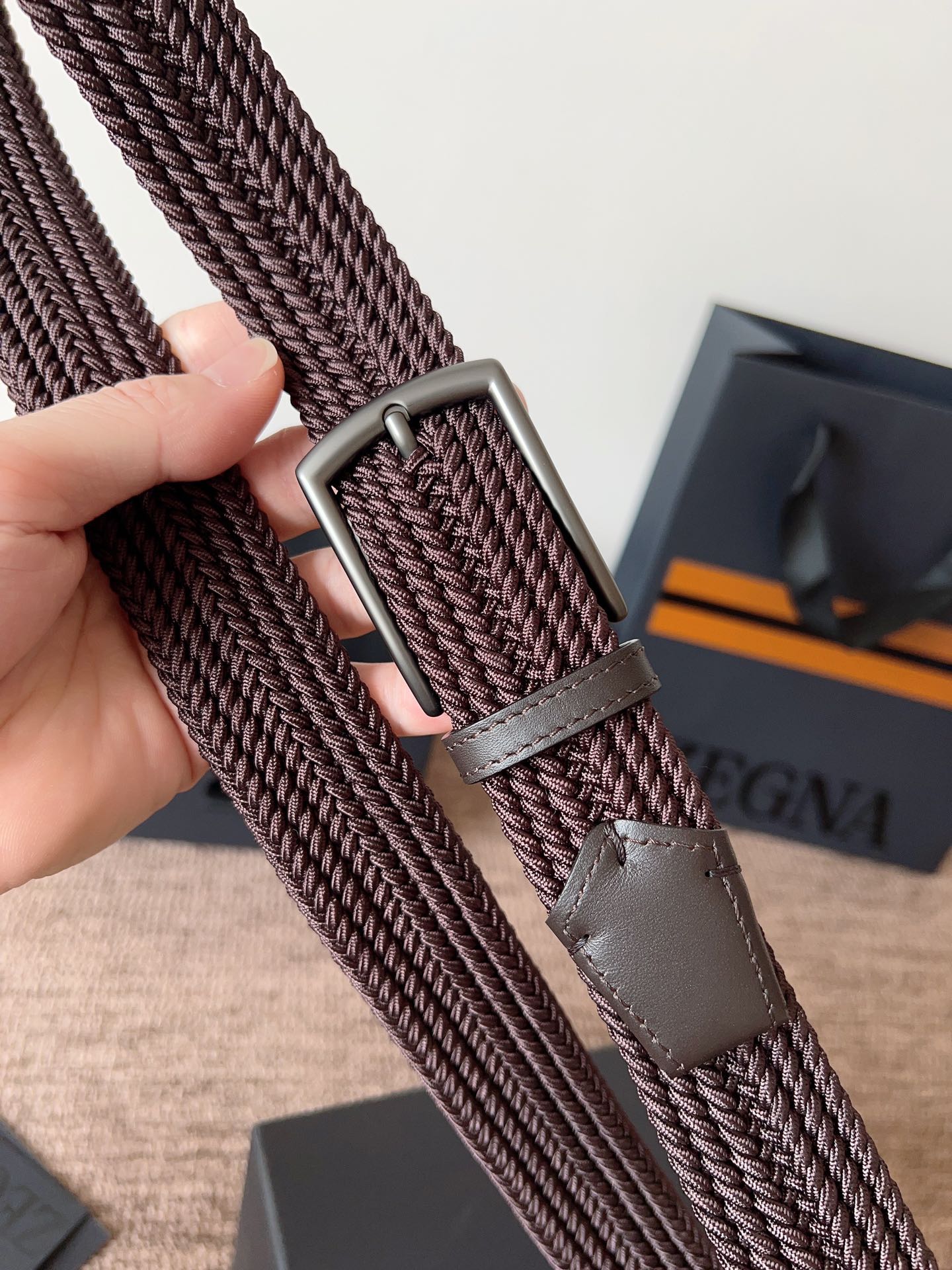 Ermenegildo Zegna 宽 2.5cm · 代购级 杰尼亚 人造丝麻编织 内部高达25股单独高弹力橡筋外层柔软丝滑手感恰如真丝织带弹力和透气性比一般纯棉织带高几个等级夏季清爽穿搭首选