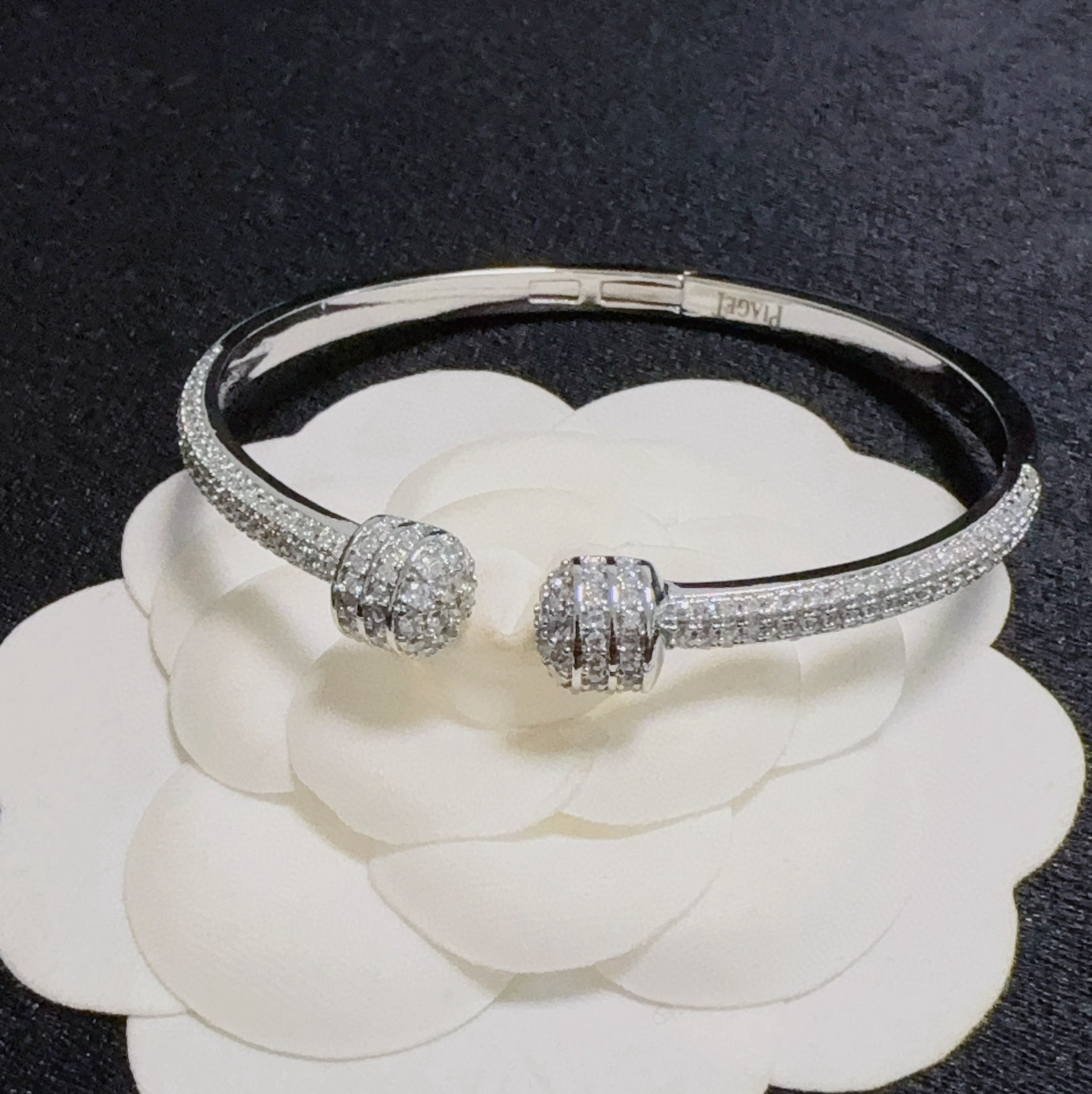 Stylish Year-Round Accessory for New Count Ziaget: Versatile and Tailored at ¥340 - 图片 4