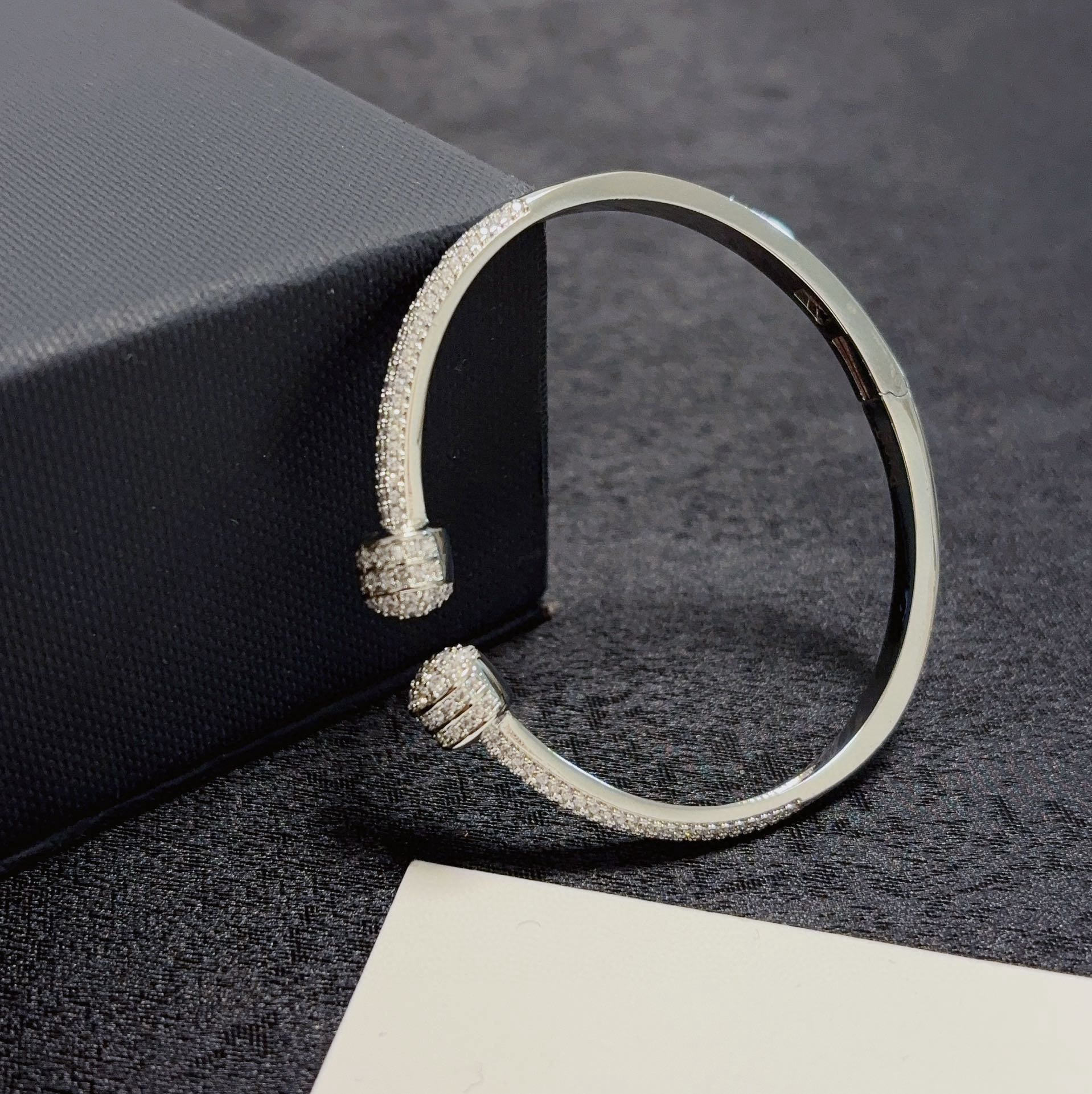 Stylish Year-Round Accessory for New Count Ziaget: Versatile and Tailored at ¥340 - 图片 6