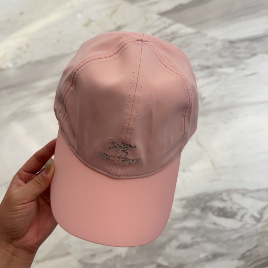 

始祖鸟 新款高版本速干面料棒球帽，大牌同步，超好搭配，出货！