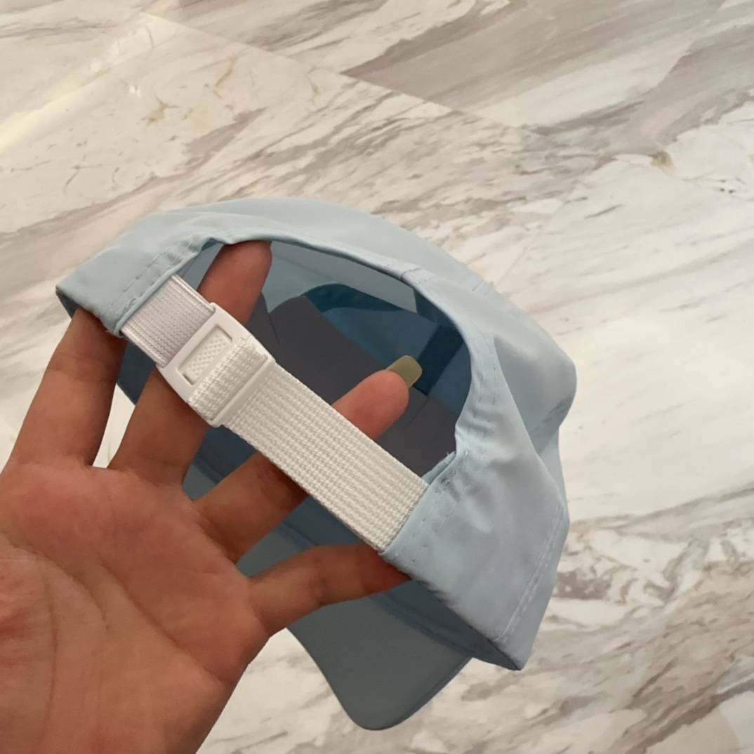 

始祖鸟 新款高版本速干面料棒球帽，大牌同步，超好搭配，出货！