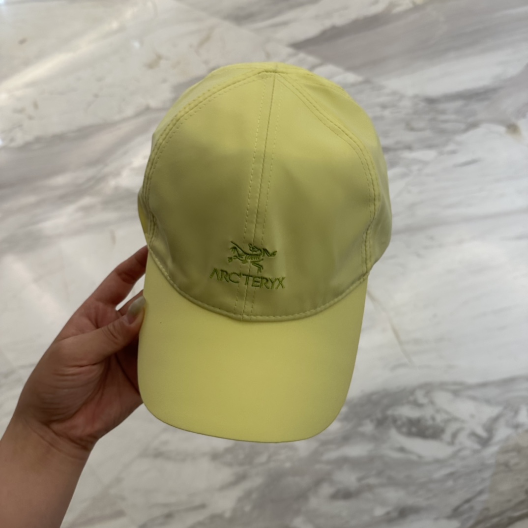 

始祖鸟 新款高版本速干面料棒球帽，大牌同步，超好搭配，出货！