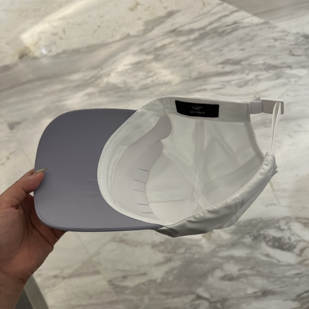 

始祖鸟 新款高版本速干面料棒球帽，大牌同步，超好搭配，出货！