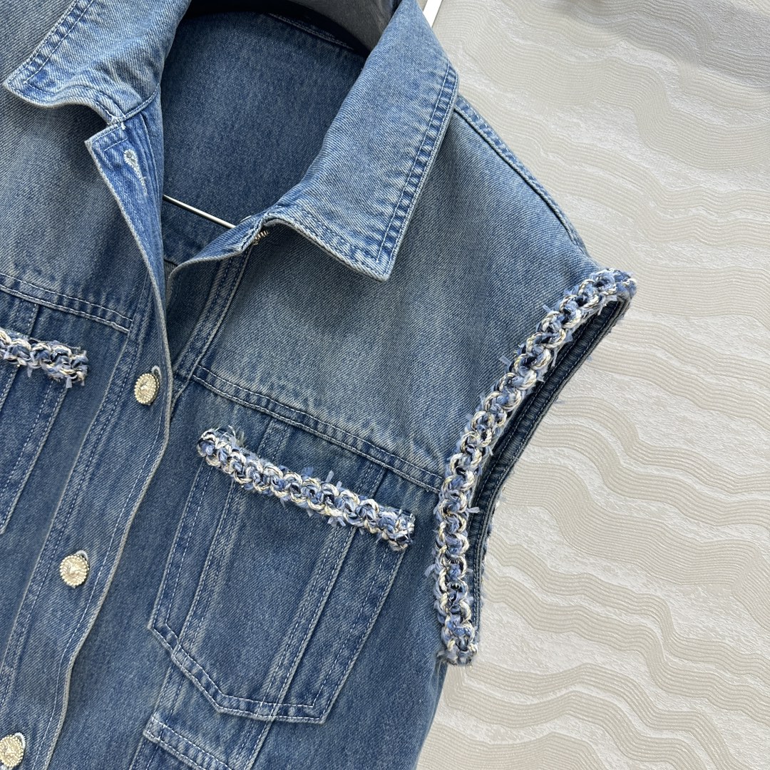 Stylish Handmade Cowboy Vest for 🍒Cocogirls 25th Series – Limited Edition - 图片 3