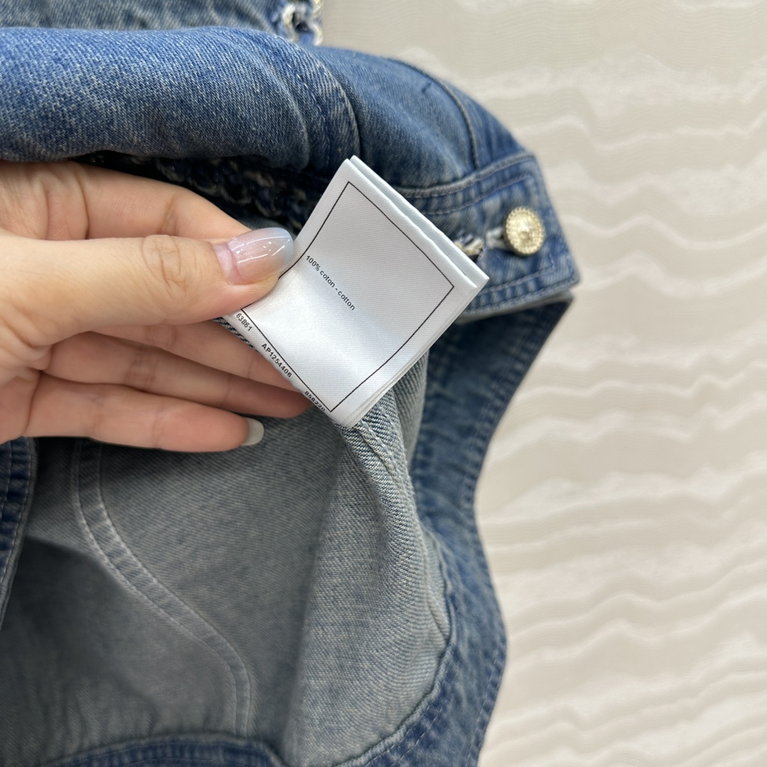 Stylish Handmade Cowboy Vest for 🍒Cocogirls 25th Series – Limited Edition - 图片 7