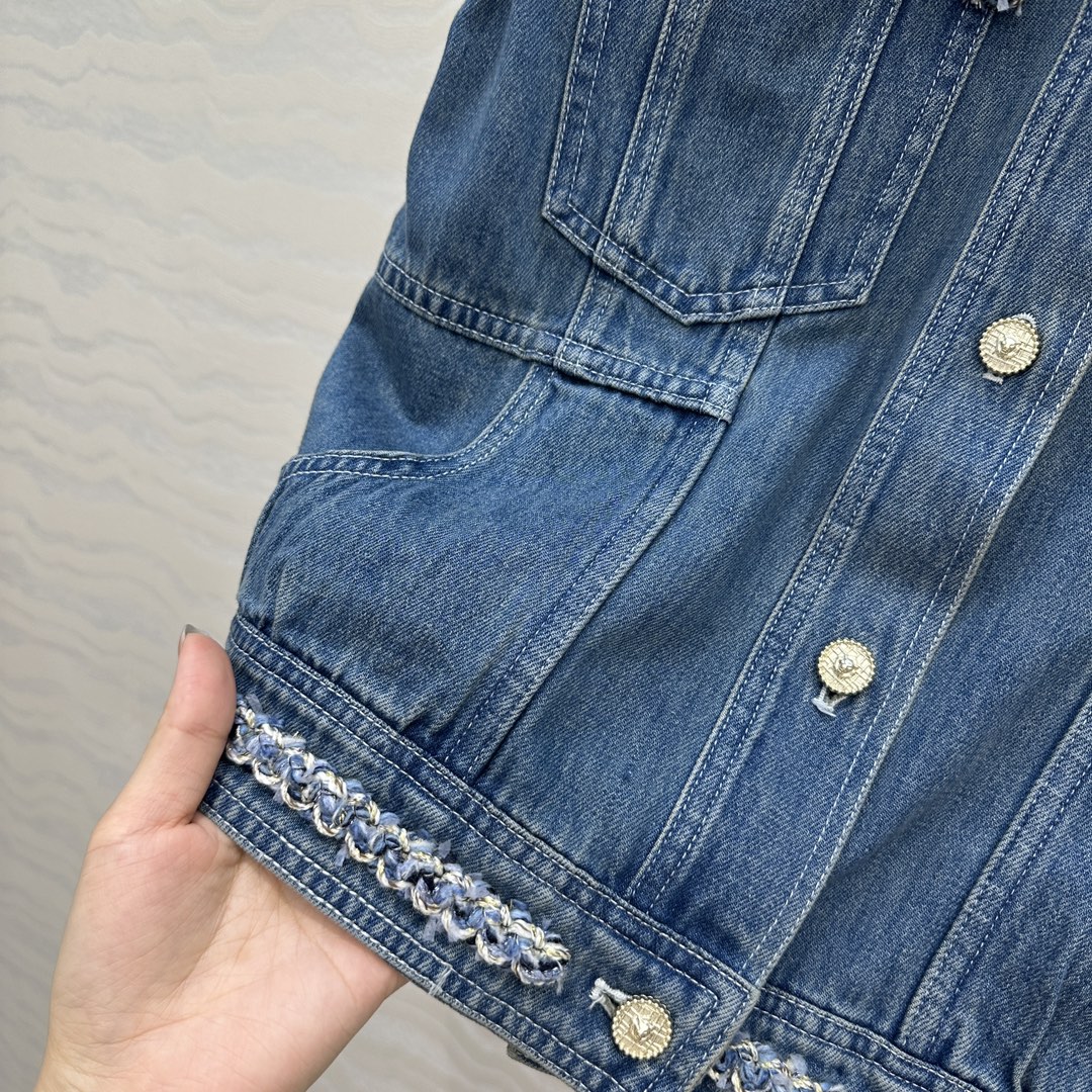Stylish Handmade Cowboy Vest for 🍒Cocogirls 25th Series – Limited Edition - 图片 6