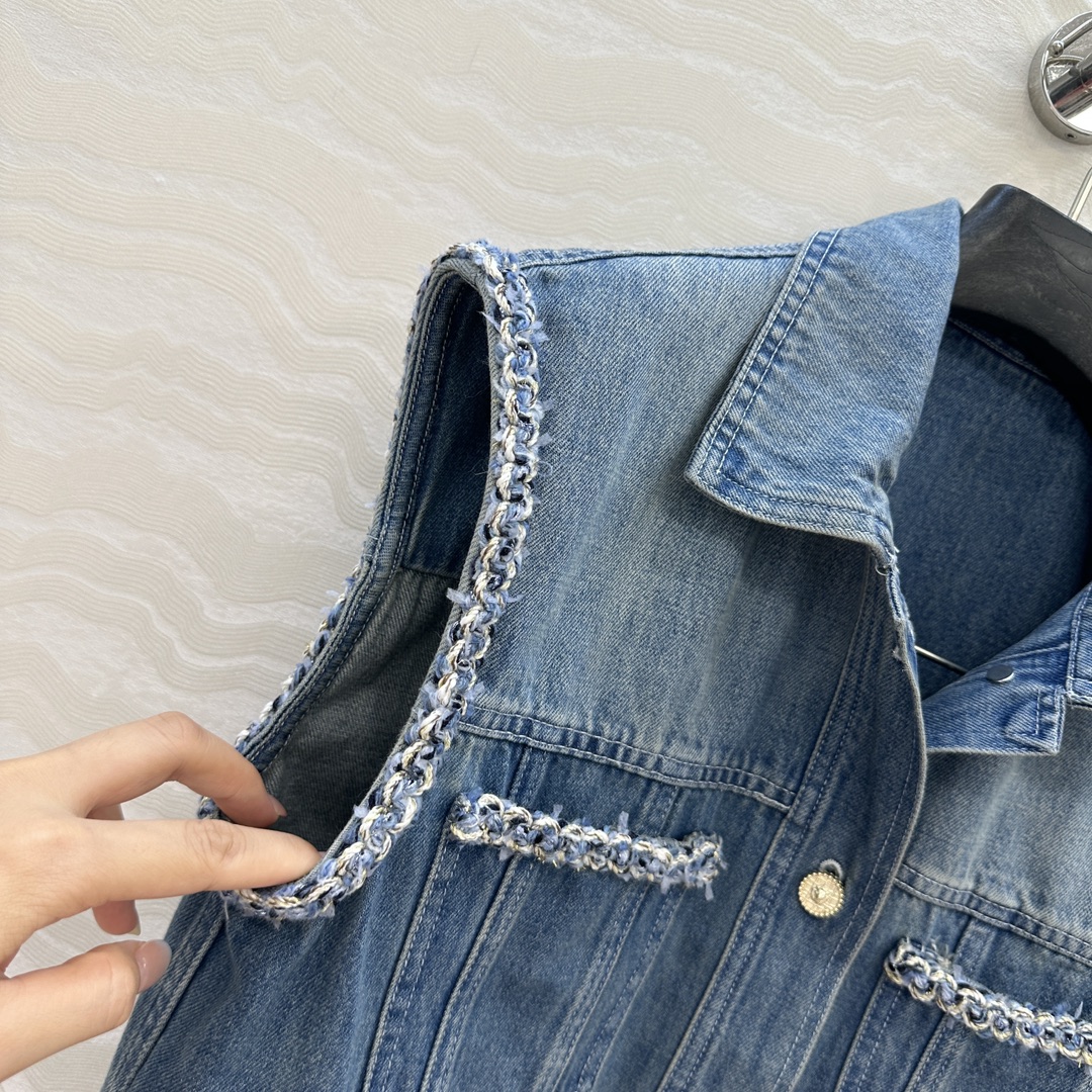 Stylish Handmade Cowboy Vest for 🍒Cocogirls 25th Series – Limited Edition - 图片 4