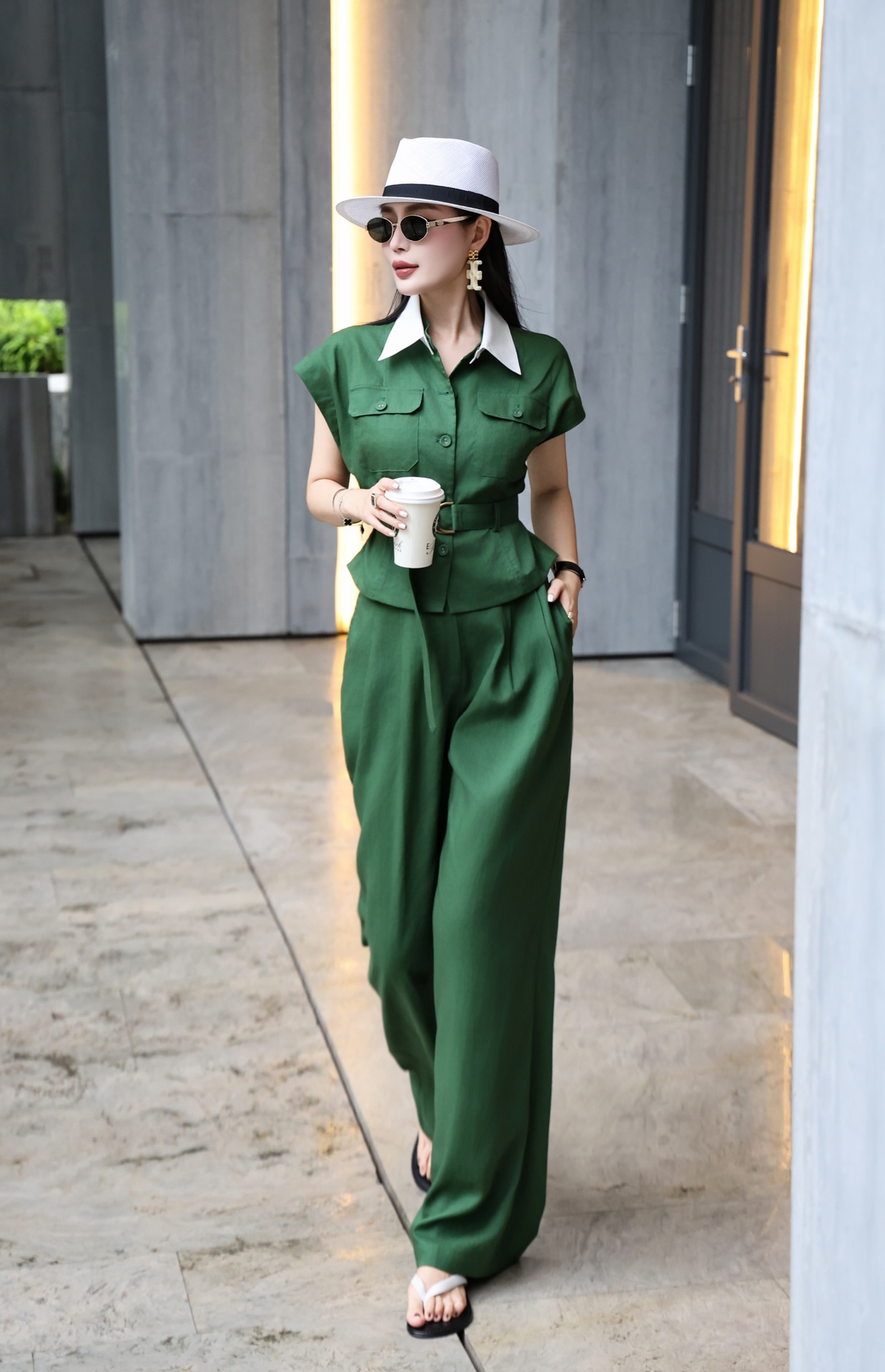 High-end Quality Women’s Clothes with Small Spot Design, Various Sizes Available - 图片 4