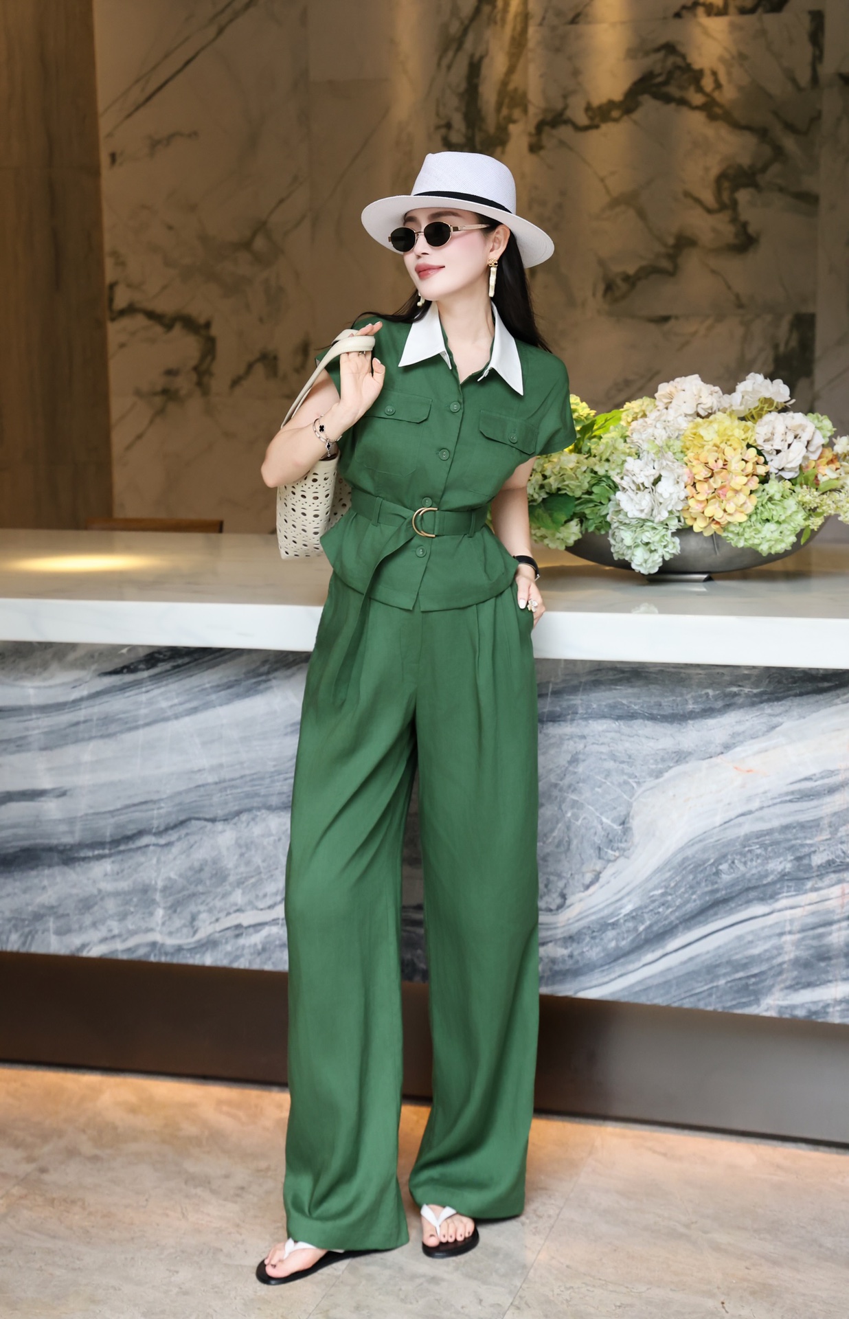 High-end Quality Women’s Clothes with Small Spot Design, Various Sizes Available - 图片 2