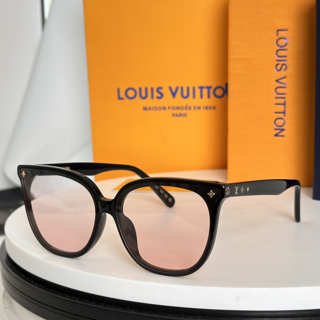  ‼️原版高品质
LOUIS VUITTO*
MOD：Z2135U
SIZE：55口18-145🎉🎉🎉