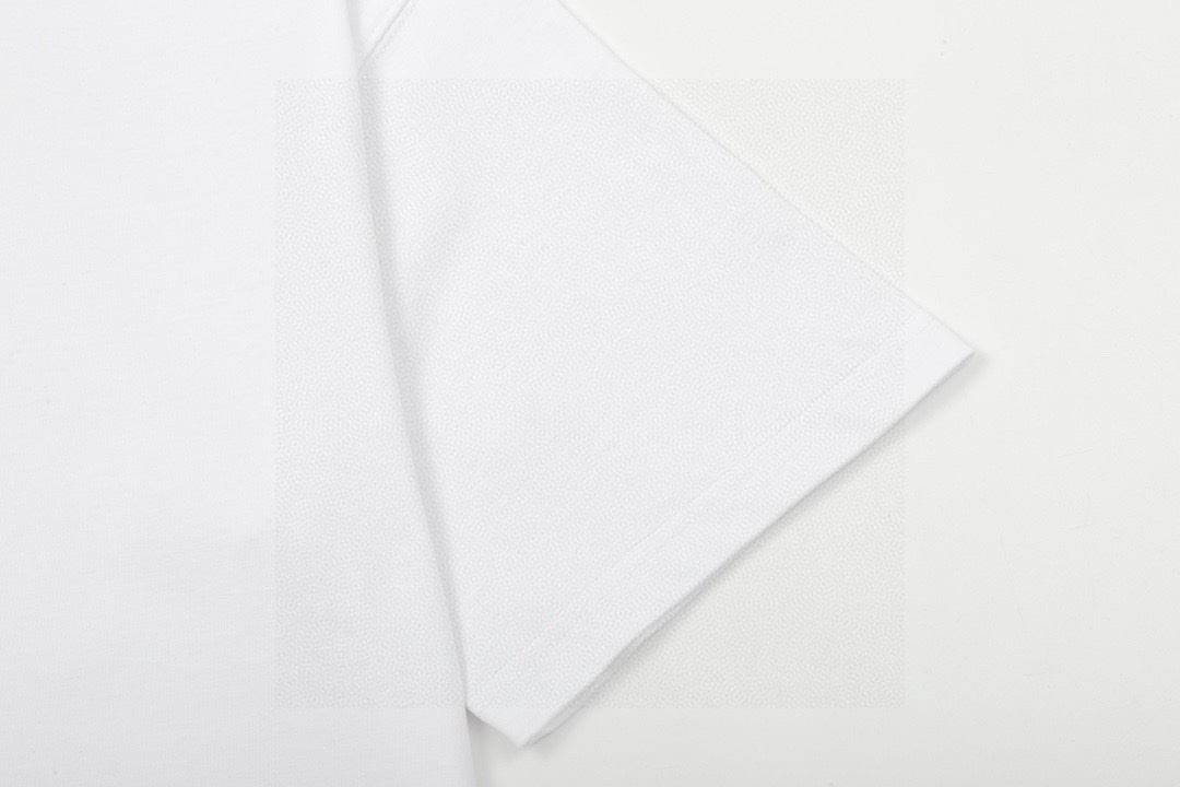 普拉达/Prada 夏季新款 经典小标刺绣圆领短袖T恤-Chinese UA Cheap High Quatity Brand Clothes Bags handbags Sneakers wholesale wholesaler seller from China Factory suppliers Fashion Clothing Shoes best Quality Beautiful Price 普拉达/Prada 夏季新款 经典小标刺绣圆领短袖T恤