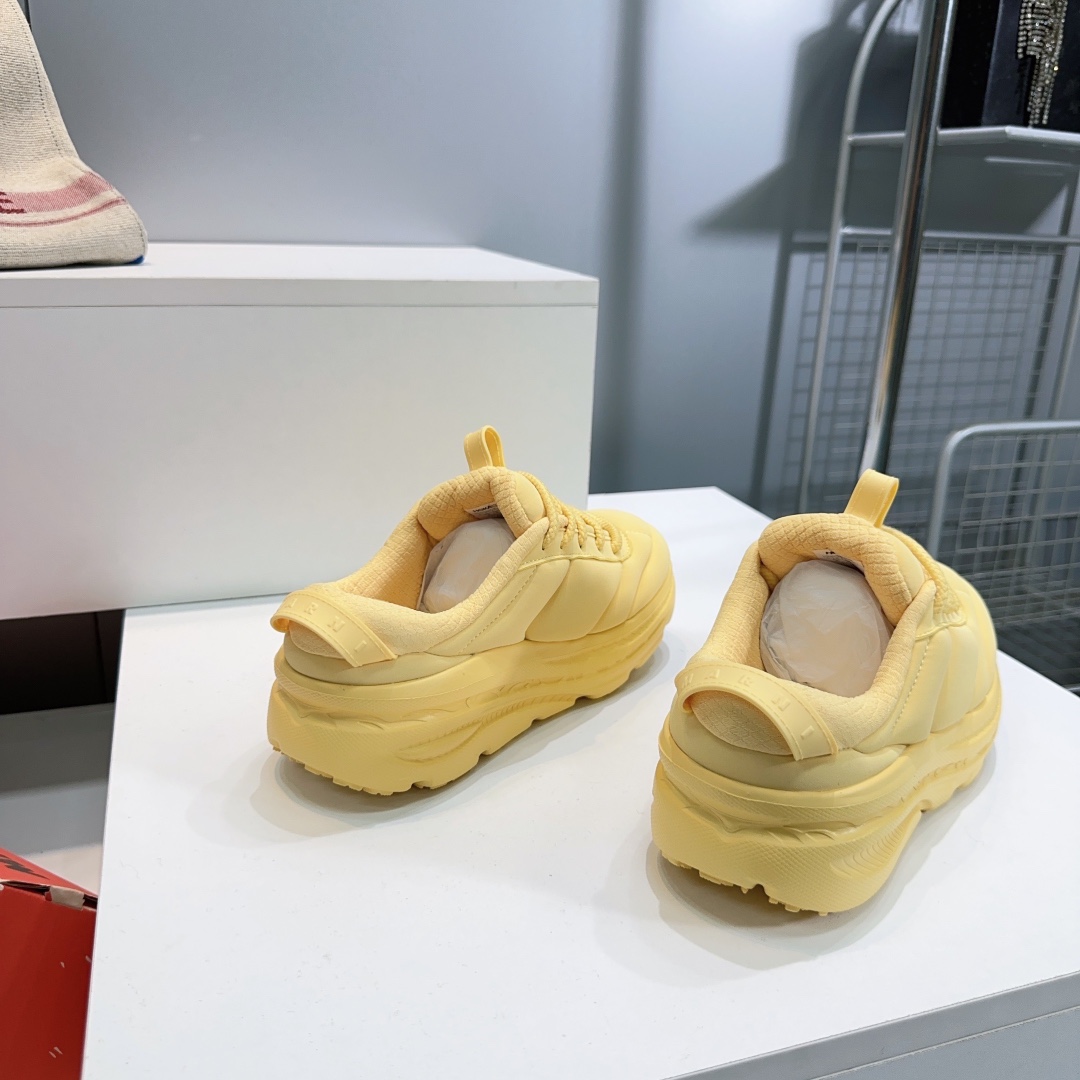 Luxury Collaboration: Hoka x Marni Unveil High-Quality Recreational Shoes - 图片 6