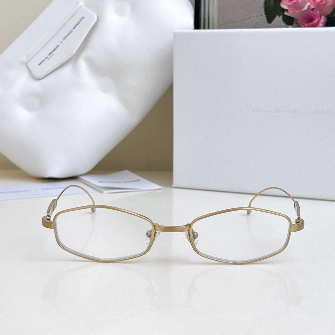  zP开模 纯钛 TITANIUM
Maison Margiela✖️GENTLE MONSTER
MO