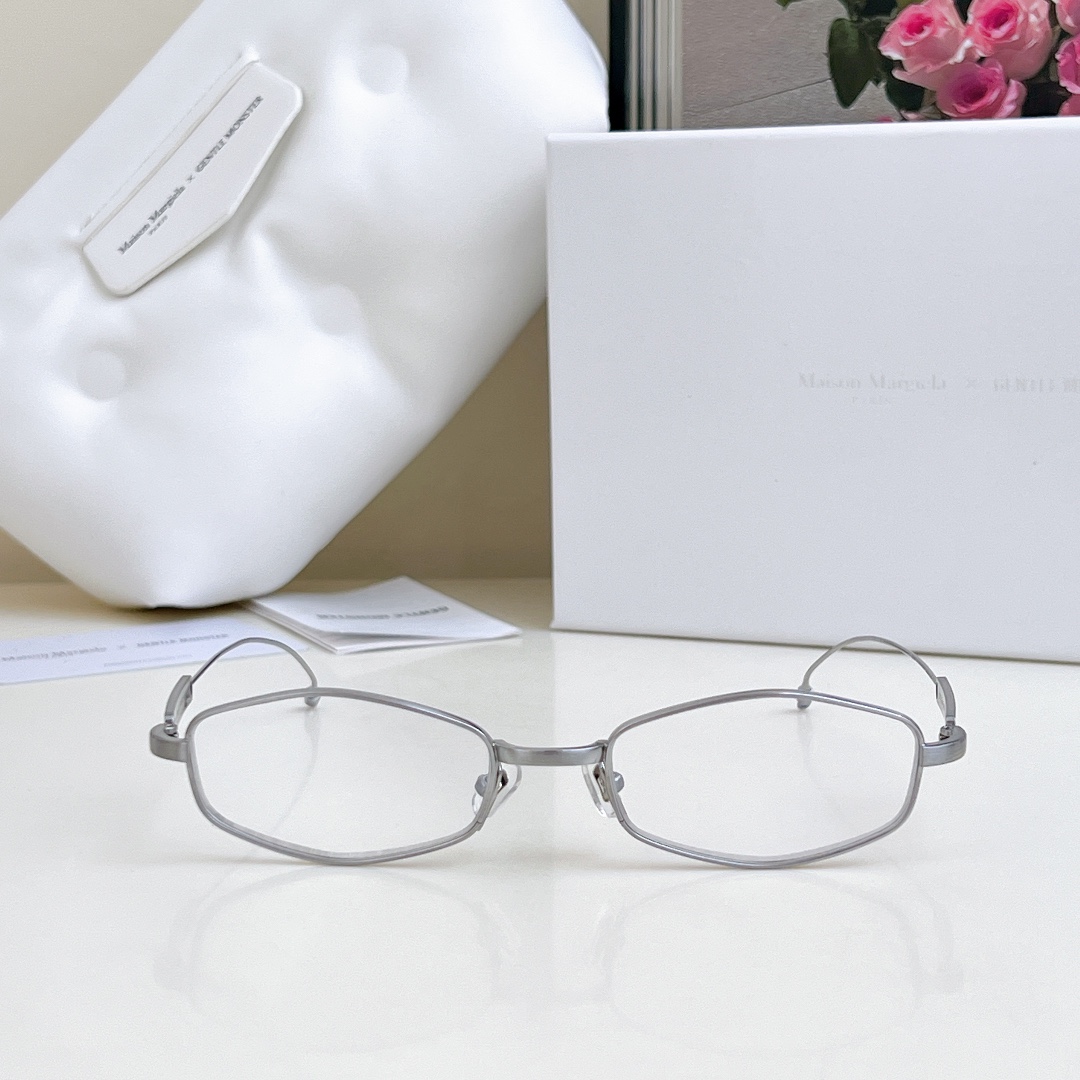  zP开模 纯钛 TITANIUM
Maison Margiela✖️GENTLE MONSTER
MO