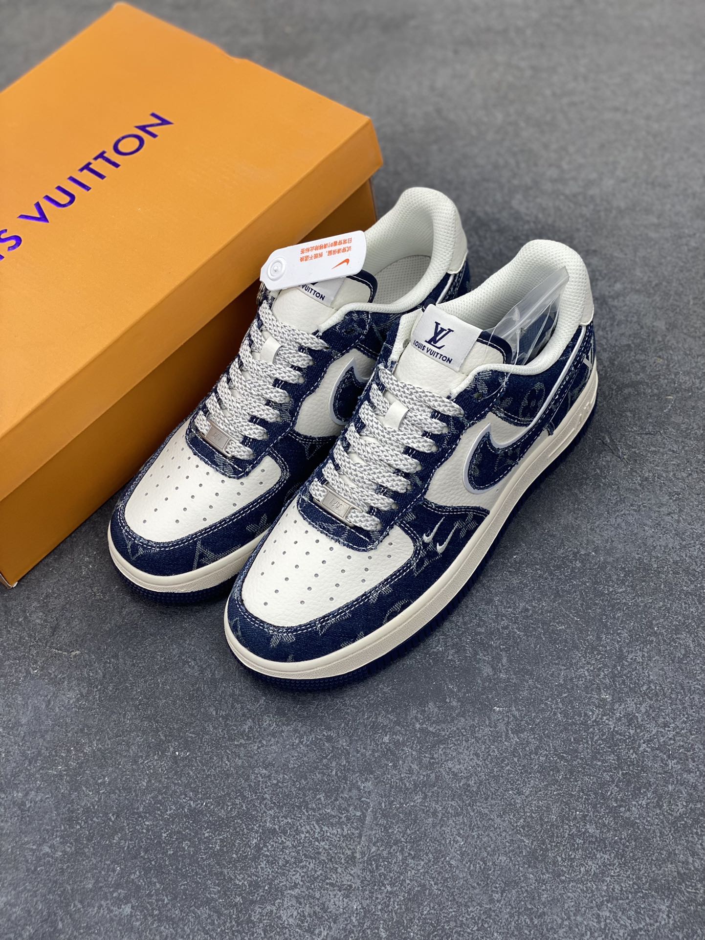 图片[8]-福利特价 NIke Air Force 1 \’07 Low “LV联名–深海蓝”空军一号 低帮 运动鞋 休闲鞋 折边针车 工艺难度大 原楦头原纸板 原装鞋盒 定制五金配件 内置全掌气垫 原厂鞋底 货号：SJ2088-003 尺码：36 36.5 37.5 38 38.5 39 40 40.5 41 42 42.5 43 44 44.5 45-选品中心
