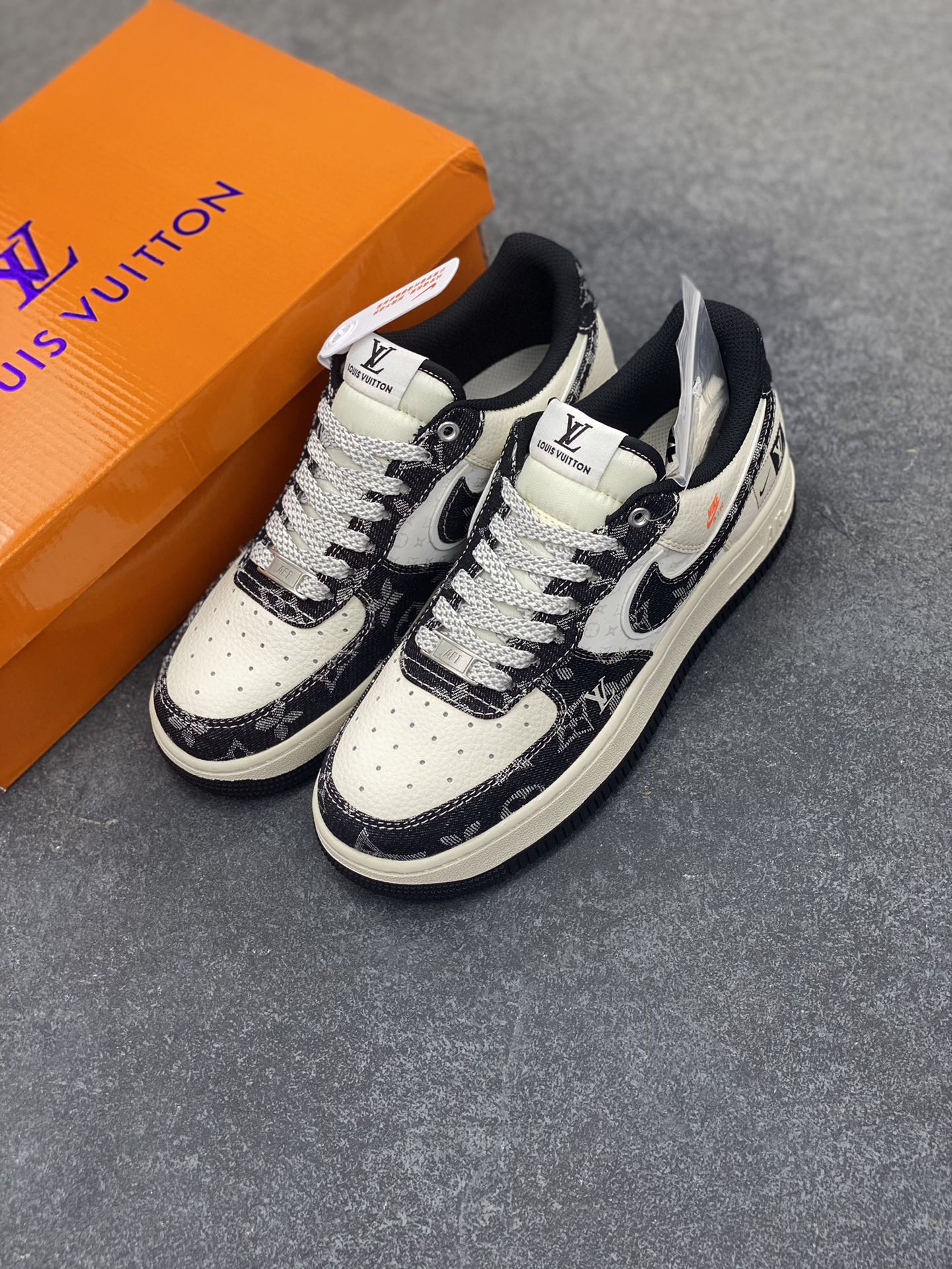 图片[8]-NIke Air Force 1 \’07 Low “LV联名——前掌黑牛仔”空军一号 低帮 运动鞋 休闲鞋 折边针车 工艺难度大 原楦头原纸板 原装鞋盒 定制五金配件 内置全掌气垫 原厂鞋底 货号：YX5066-353 尺码：36 36.5 37.5 38 38.5 39 40 40.5 41 42 42.5 43 44 44.5 45-选品中心