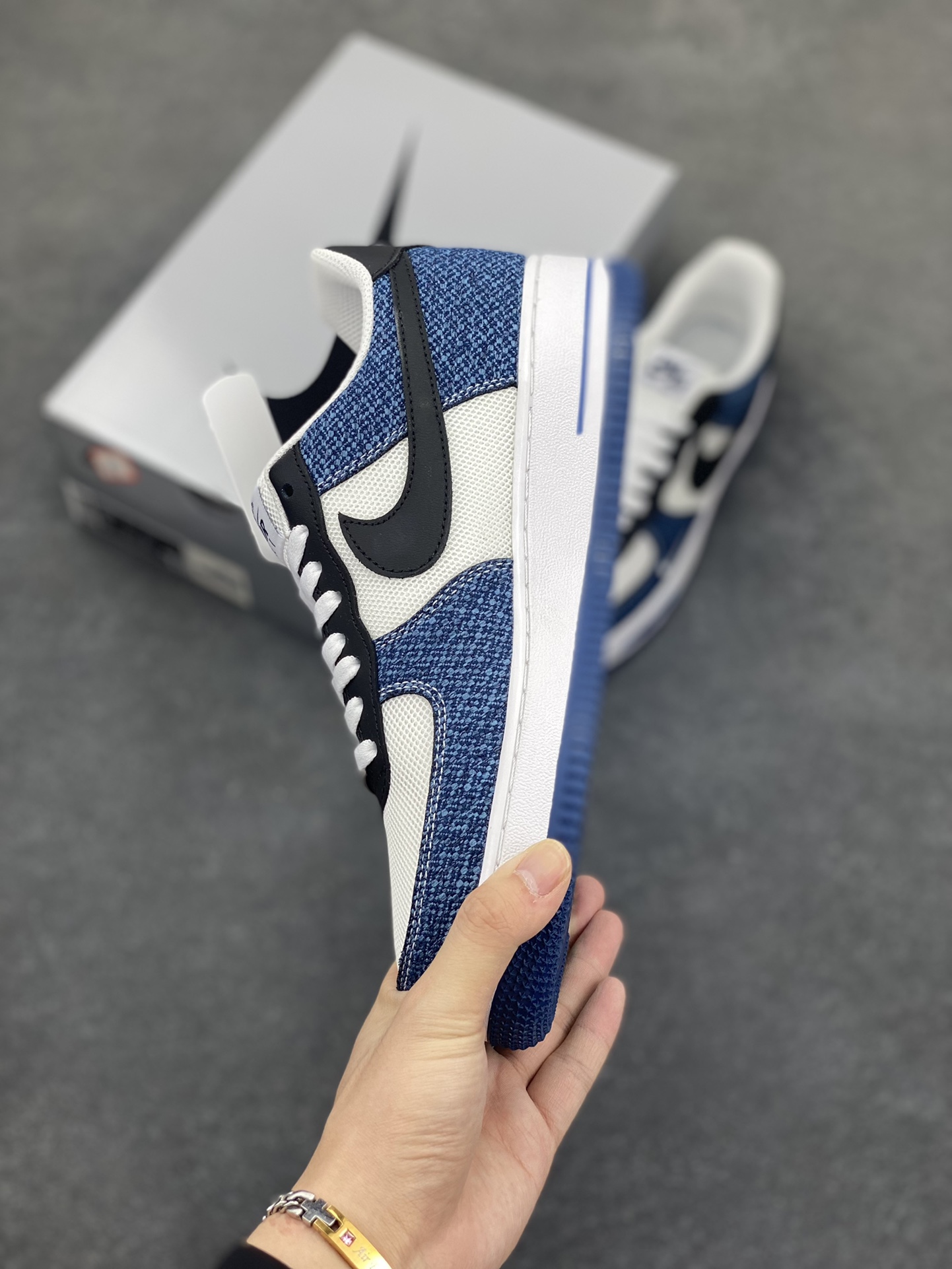 图片[3]-Nike Air Force 1 Low’07 牛仔布小勾 空军一号低帮休闲板鞋 定制皮料 原厂3D打印 定制鞋盒 原楦原纸板 纯正空军版型 内置全掌气垫 货号：ZH0316-089 尺码：36 36.5 37.5 38 38.5 39 40 40.5 41 42 42.5 43 44 44.5 45-选品中心