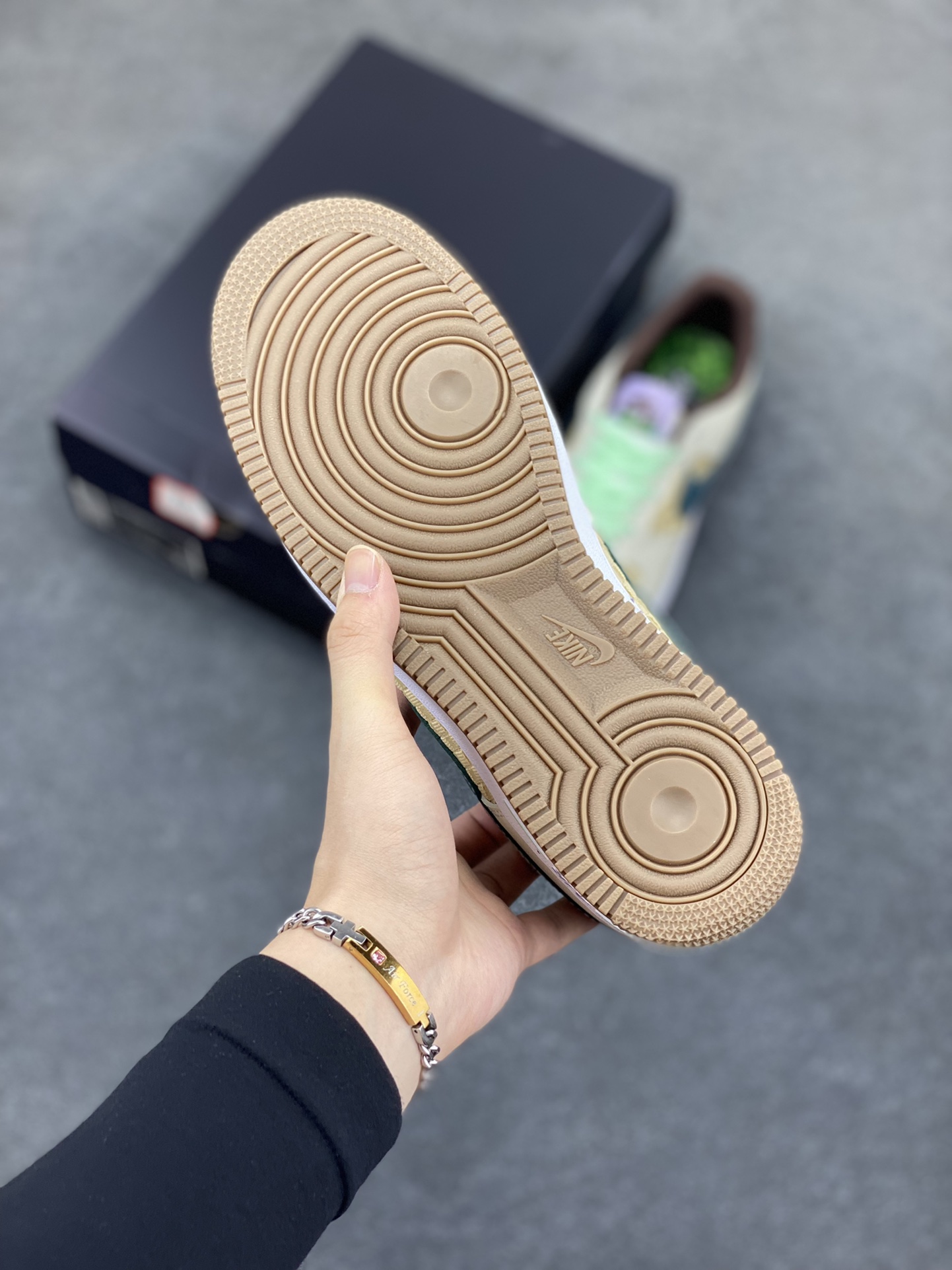 图片[5]-Nike Air Force 1 Low 编织 空军一号低帮运动休闲板鞋 原楦头原纸板 打造纯正空军版型#专注外贸渠道 全掌内置蜂窝气垫 #原盒配件 原厂中底钢印、拉帮完美 货号：IB5722-100 尺码：36 36.5 37.5 38 38.5 39 40 40.5 41 42 42.5 43 44 44.5 45-选品中心