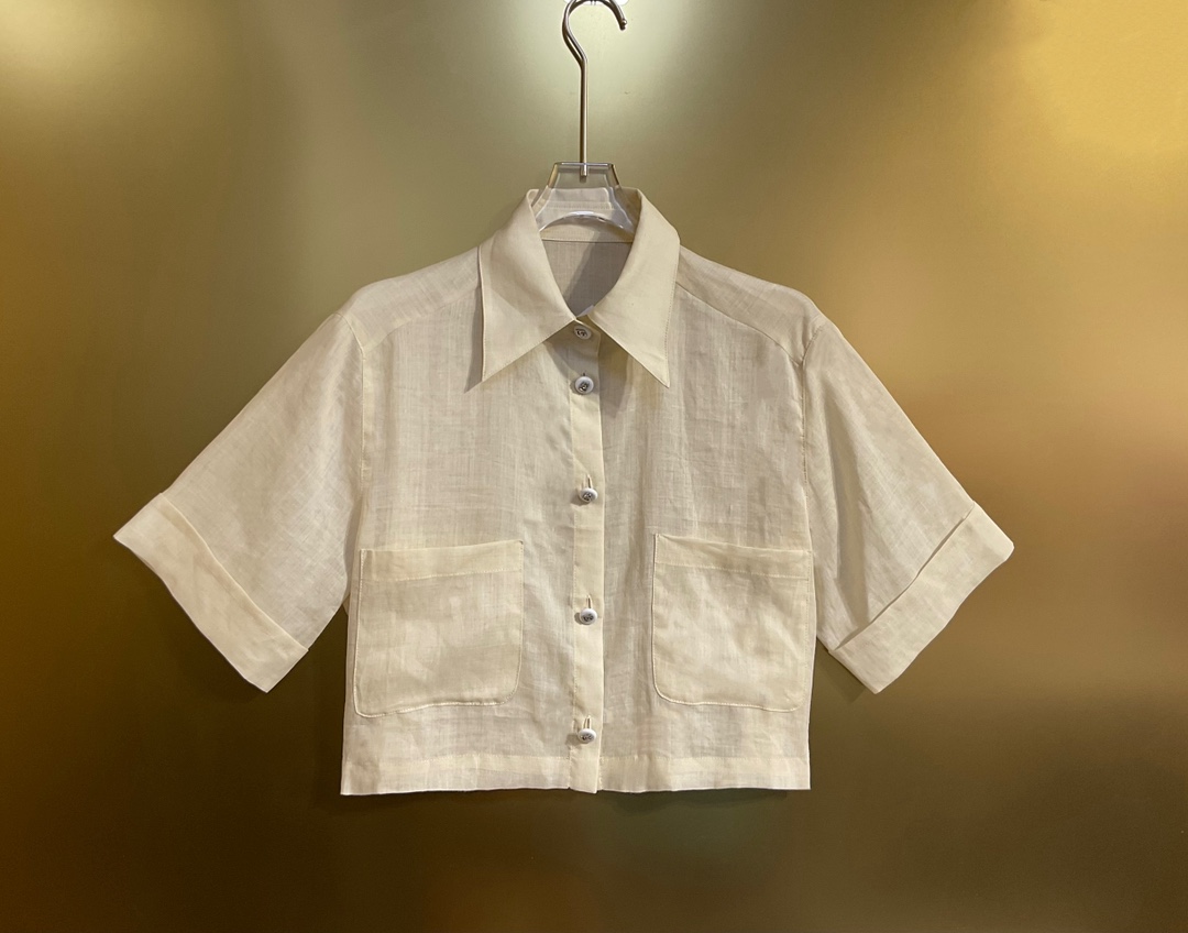 P612 for a bad-ass girl with a short shirt with a platinum cloth - 图片 8