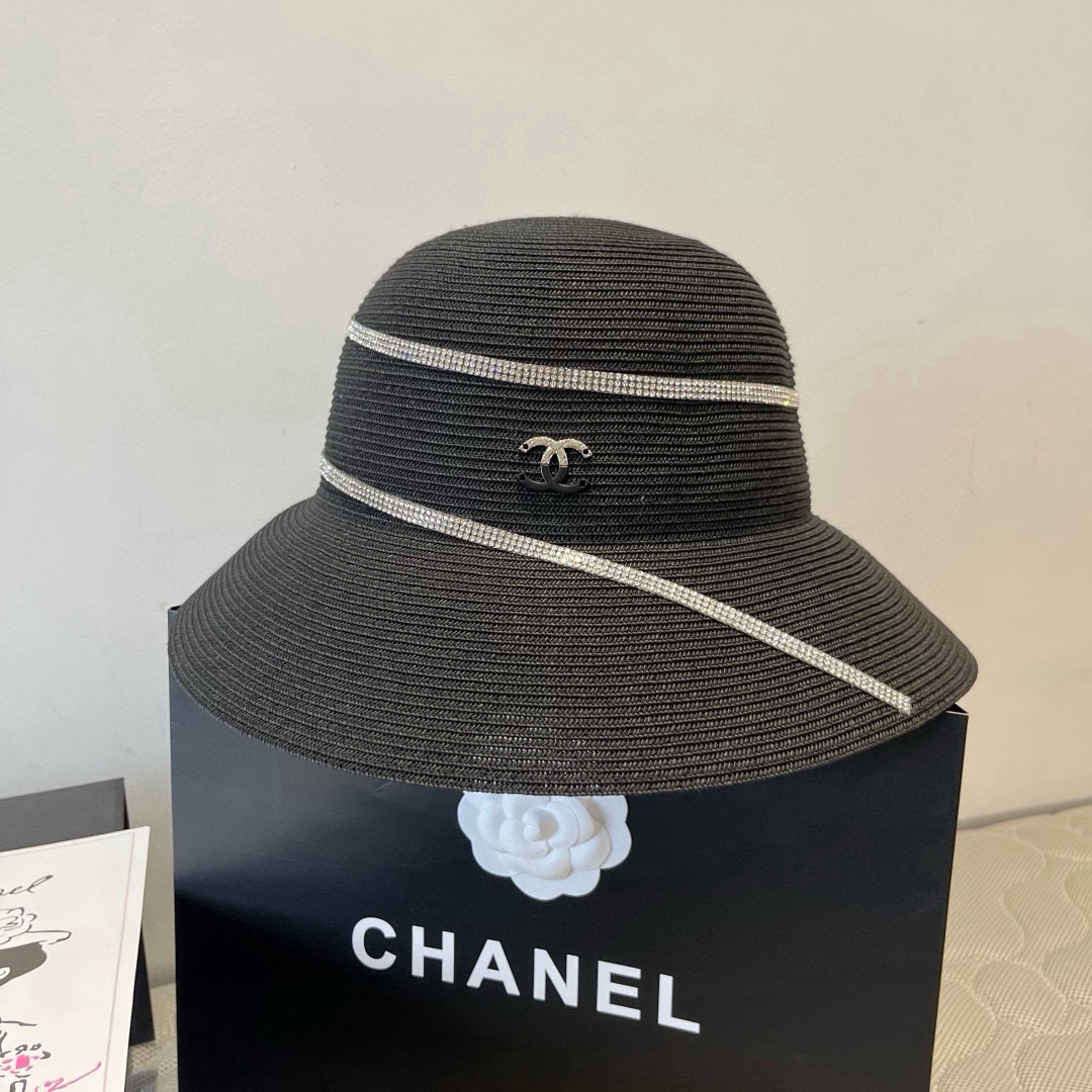 NO:350101,Chanel new straw hat, head circumference 57cm hat, straw hat fisherman hat baseball hat, hat, chanel, espadrilles, hats香奈儿新款草帽,头围57cm帽子草帽渔夫帽棒球帽,帽子,chanel,espadrilles,hats,hat