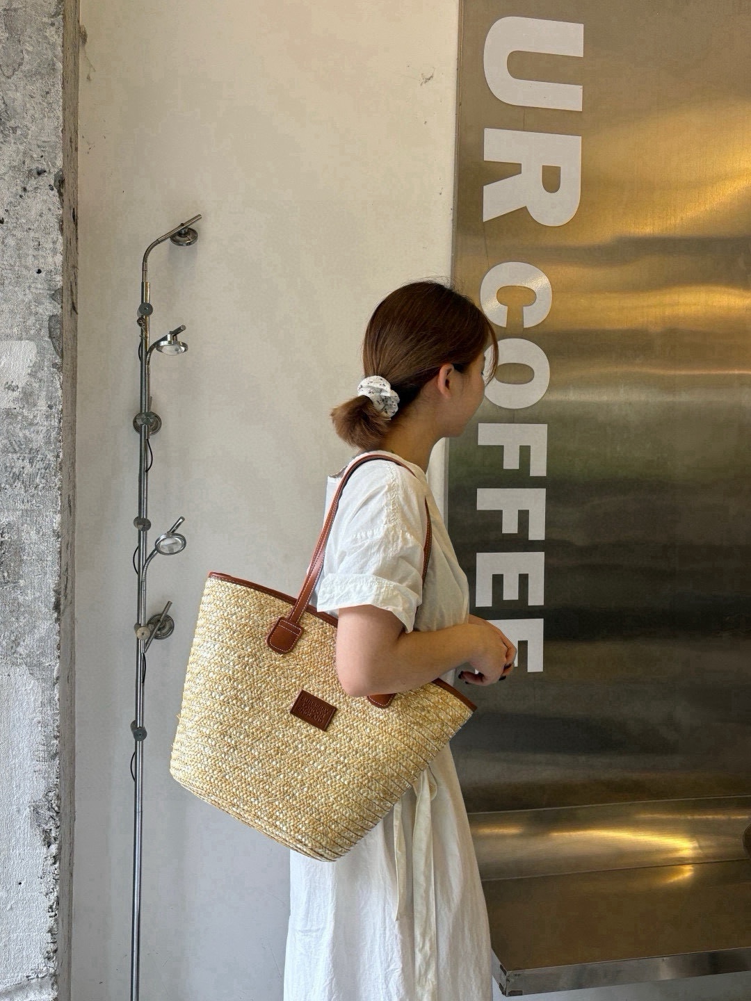 NO:349975,Burberry's new straw woven bag, specifications 45*30 hat, straw hat, fisherman's hat, baseball hat, hat, burberry, espadrilles, espadrilles, hats巴宝莉新款麦秆草编包,规格45*30帽子草帽渔夫帽棒球帽,帽子,burberry,espadrilles,espadrilles,hats,hat