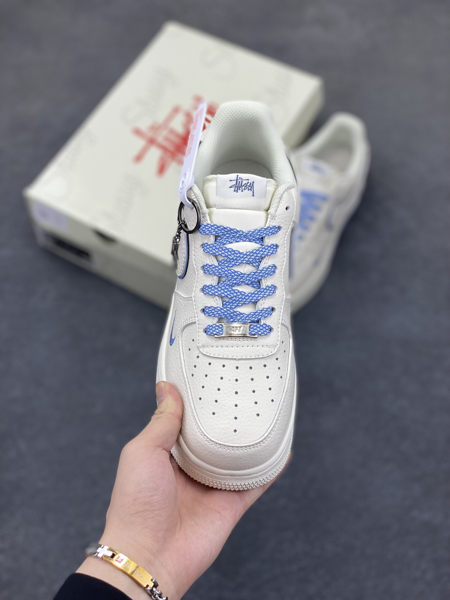 图片[2]-NIke Air Force 1 \’07 Low “斯图西联名”空军一号 低帮 运动鞋 休闲鞋 折边针车 工艺难度大 原楦头原纸板 原装鞋盒 定制五金配件 内置全掌气垫 原厂鞋底 货号：CS5288-019 尺码：36 36.5 37.5 38 38.5 39 40 40.5 41 42 42.5 43 44 44.5 45-选品中心