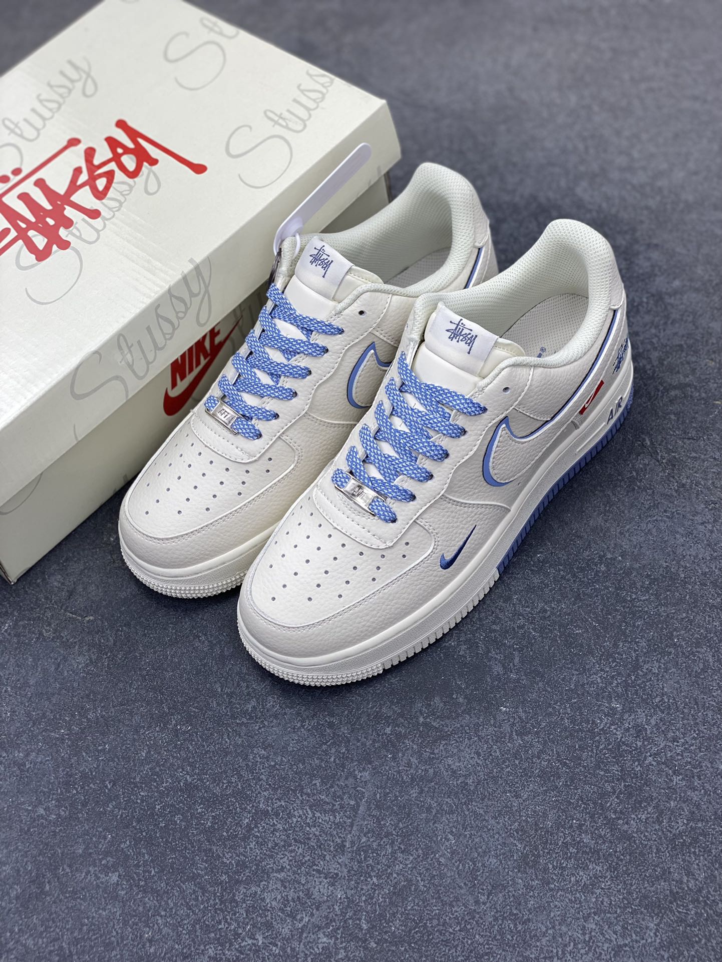 图片[8]-NIke Air Force 1 \’07 Low “斯图西联名”空军一号 低帮 运动鞋 休闲鞋 折边针车 工艺难度大 原楦头原纸板 原装鞋盒 定制五金配件 内置全掌气垫 原厂鞋底 货号：CS5288-019 尺码：36 36.5 37.5 38 38.5 39 40 40.5 41 42 42.5 43 44 44.5 45-选品中心