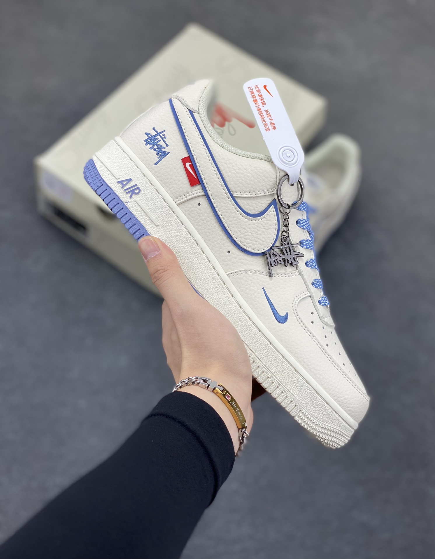 NIke Air Force 1 \'07 Low “斯图西联名”空军一号 低帮 运动鞋 休闲鞋 折边针车 工艺难度大 原楦头原纸板 原装鞋盒 定制五金配件 内置全掌气垫 原厂鞋底 货号：CS5288-019 尺码：36 36.5 37.5 38 38.5 39 40 40.5 41 42 42.5 43 44 44.5 45-选品中心