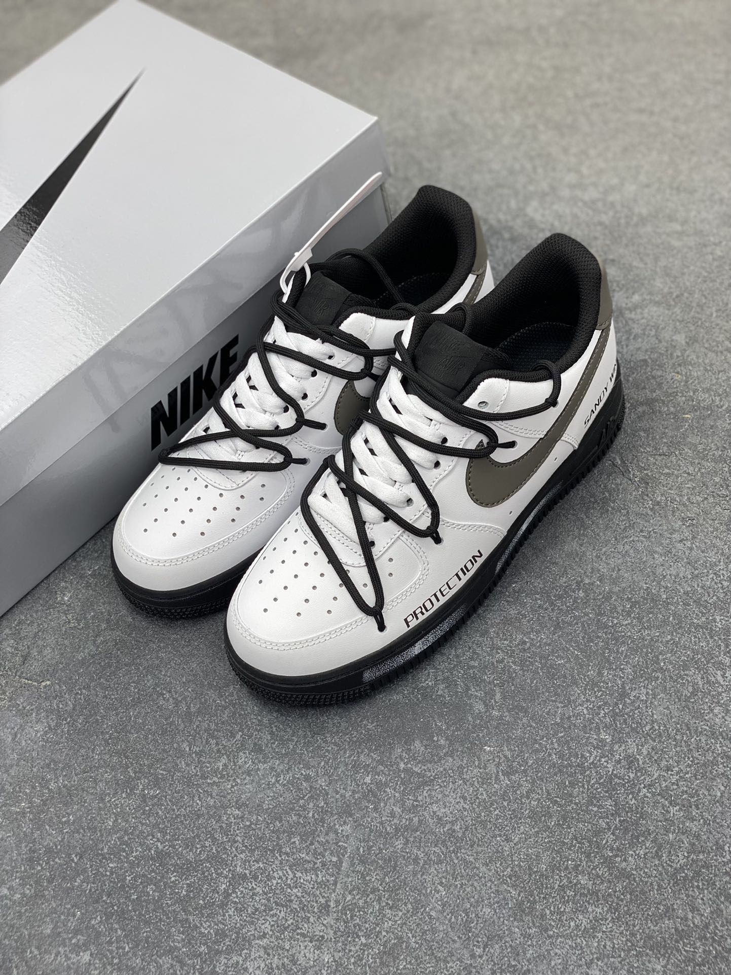 图片[8]-Nike Air Force 1 Low’07 奢香水榭 满天星泼墨 空军一号低帮休闲板鞋 定制皮料 原厂3D打印 定制鞋盒 原楦原纸板 纯正空军版型 内置全掌气垫 货号：ZH0316-086 尺码：36 36.5 37.5 38 38.5 39 40 40.5 41 42 42.5 43 44 44.5 45-选品中心