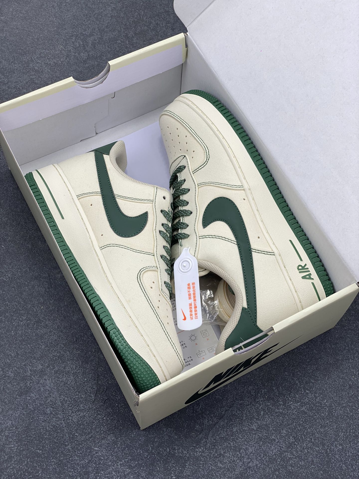 图片[9]-福利特价   NIke Air Force 1 \’07 米绿布面 空军一号低帮休闲板鞋 3m反光 进口牛筋布 原楦头原纸板 纯正空军版型 全掌内置全掌气垫 原盒配件 原厂中底钢印 拉帮完美 货号：TQ1456-266 尺码：36 36.5 37.5 38 38.5 39 40 40.5 41 42 42.5 43 44 44.5 45-选品中心