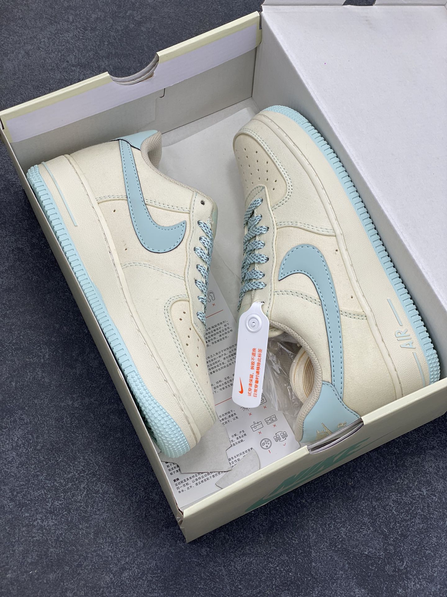图片[9]-福利特价   NIke Air Force 1 \’07 米冰蓝布面 空军一号低帮休闲板鞋 3m反光 进口牛筋布 原楦头原纸板 纯正空军版型 全掌内置全掌气垫 原盒配件 原厂中底钢印 拉帮完美 货号：TQ1456-277 尺码：36 36.5 37.5 38 38.5 39 40 40.5 41 42 42.5 43 44 44.5 45-选品中心