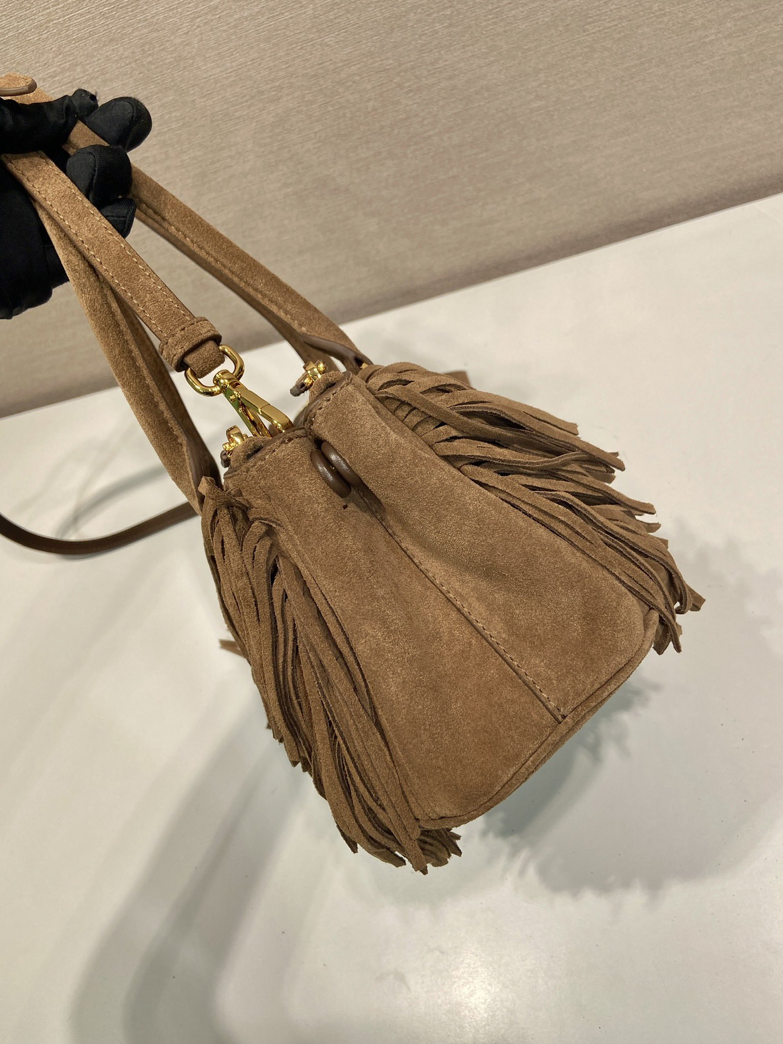 Elegant Suede Leather Galleria Handbag with Tassel Design, 31x14x11.5cm 6 i1750146776 289 4