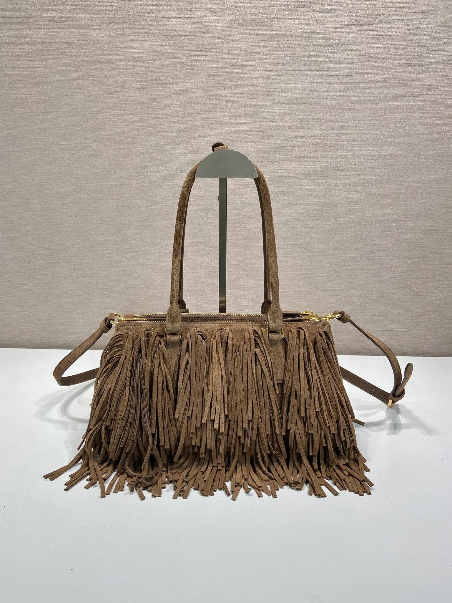 Elegant Suede Leather Galleria Handbag with Tassel Design, 31x14x11.5cm 5 i1750146776 7442 3