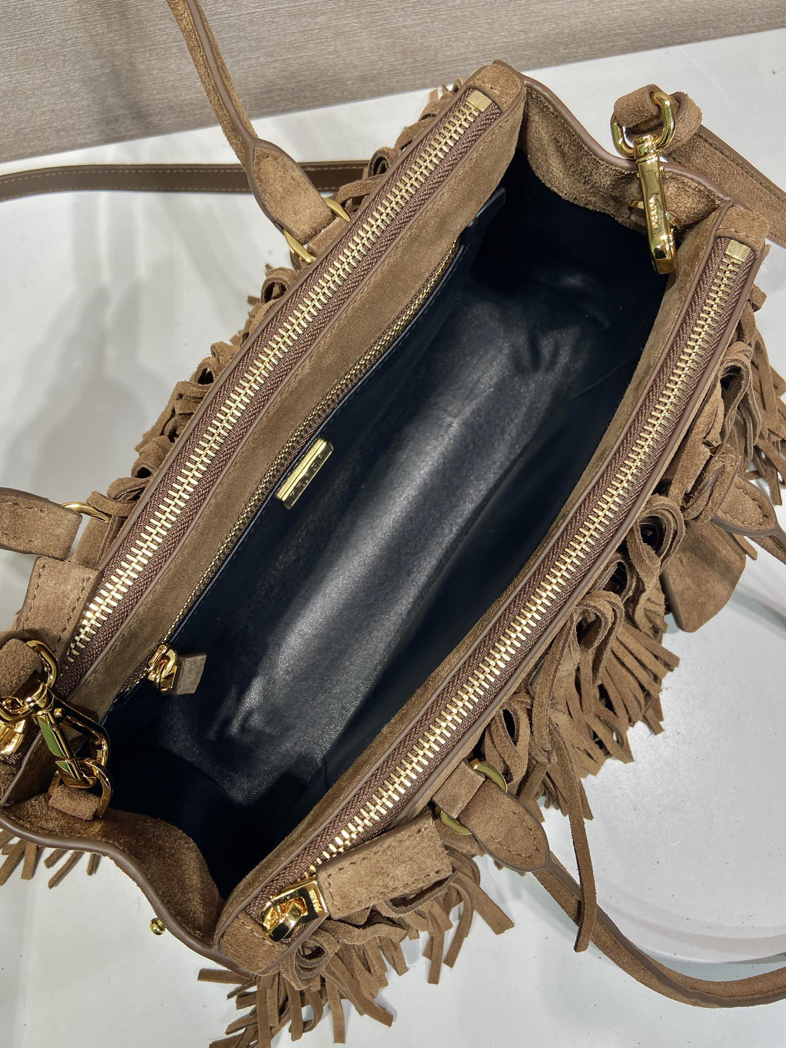 Elegant Suede Leather Galleria Handbag with Tassel Design, 31x14x11.5cm 9 i1750146776 8873 6