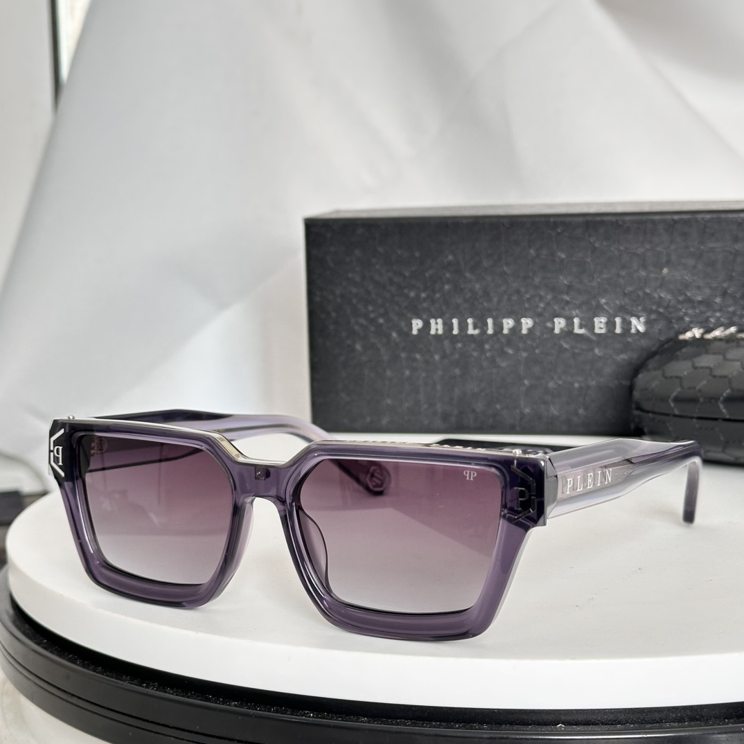  ‼️PHILIPP PLEIN 
采用进口板材切割抛光处理
光泽感满满～
加厚的板料使眼镜更加立体
M