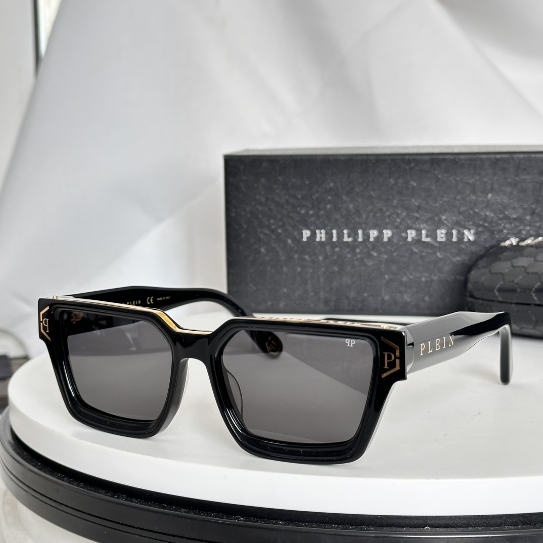  ‼️PHILIPP PLEIN 
采用进口板材切割抛光处理
光泽感满满～
加厚的板料使眼镜更加立体
M
