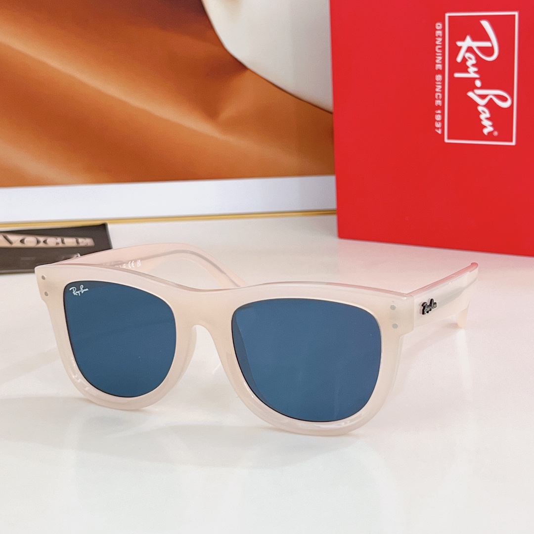  大码
Rayban
MODEL：RBR0502S
SIZE：53口20-145
🔝🔝