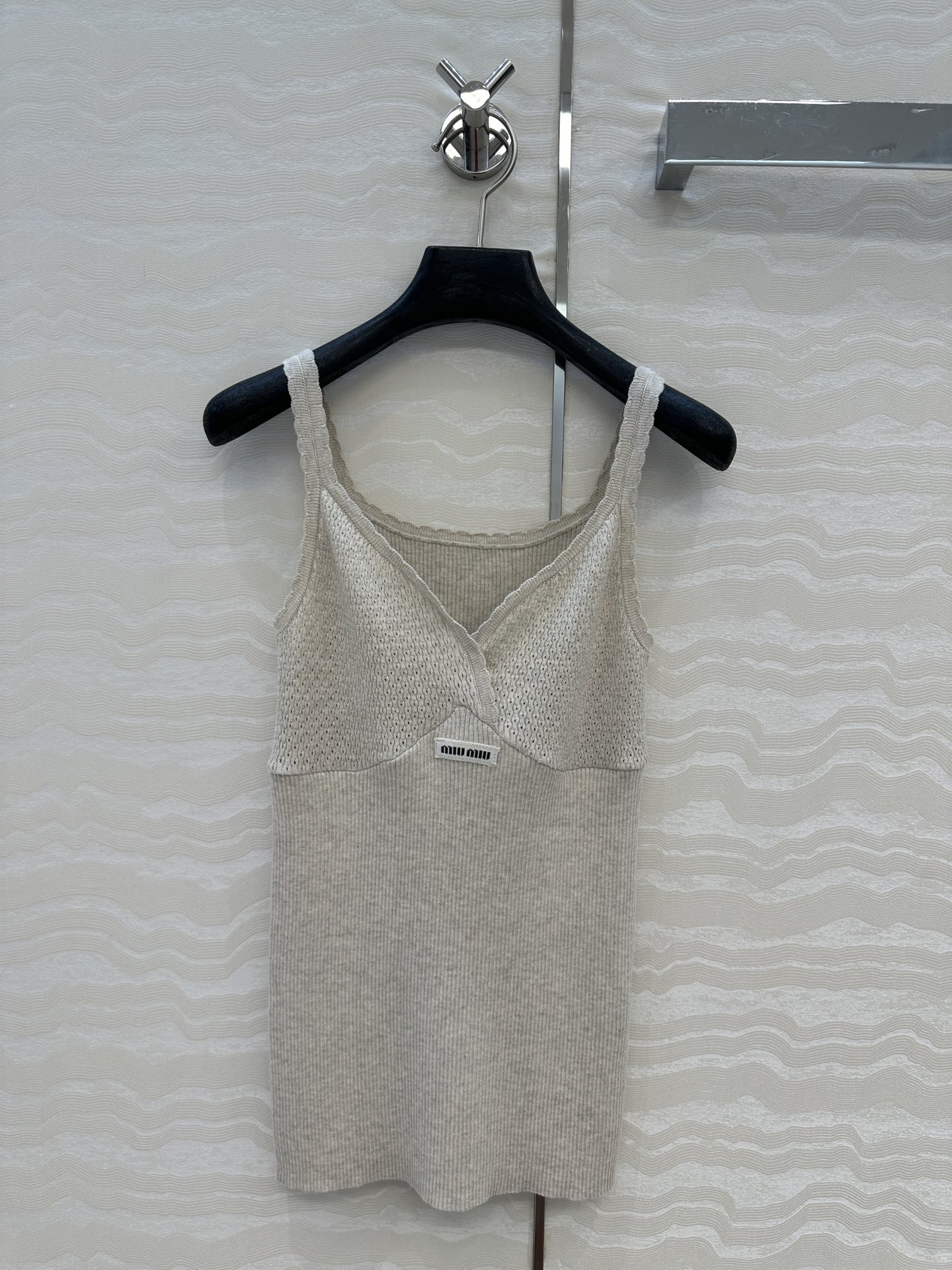 独家首发❤️原单品质miu系少女穿搭，时髦尖子生减龄针织抹肩小吊带！超级叠搭神器！18针进口纯棉纱线！气