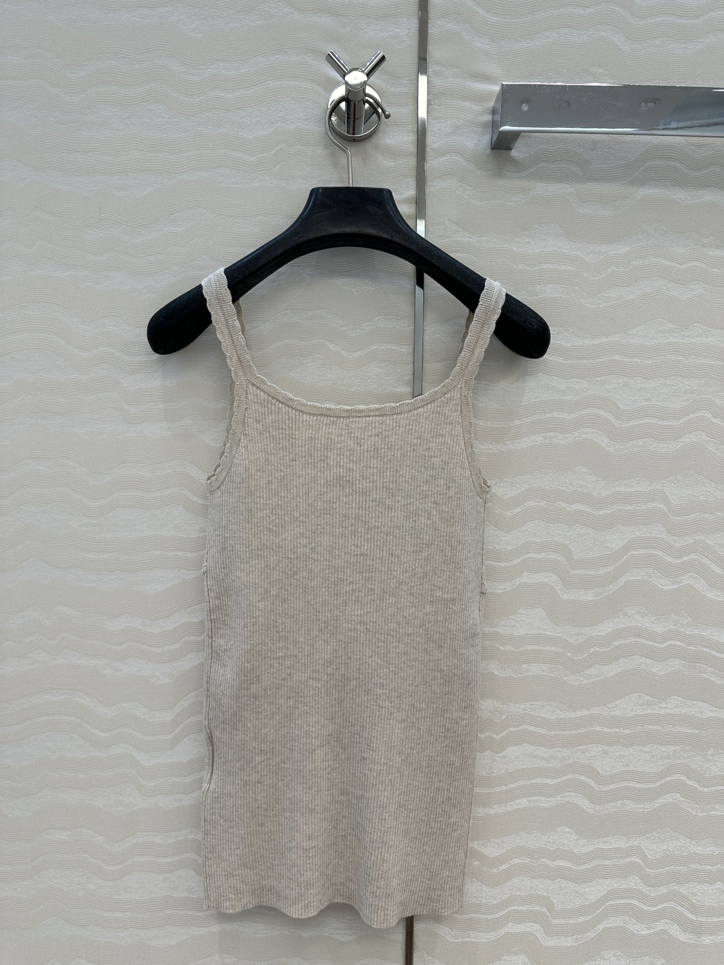 独家首发❤️原单品质miu系少女穿搭，时髦尖子生减龄针织抹肩小吊带！超级叠搭神器！18针进口纯棉纱线！气