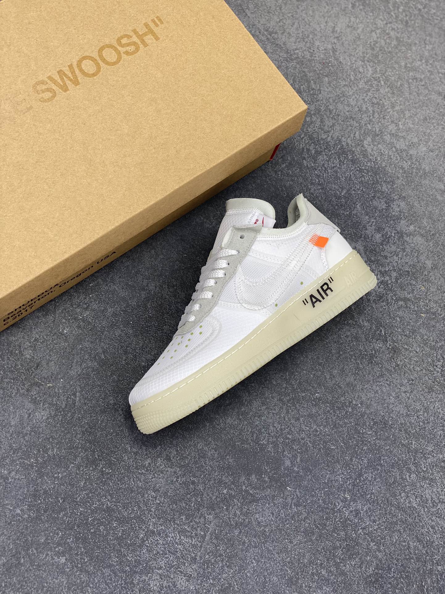 图片[7]-福利特价 夺人眼球Off-White x Nike Air Force 1 Low \”Volt\” 2.0空军一号经典百搭低帮休闲运动板鞋“OW纯白灰橘”Off-White™与 NikeLab 最新打造的 Air Force 1 Low 全新配色「Volt」，Air Force 1 Low 的鞋身与中底都是米色色调，以签名式的橘红色 “Zip-Tie” 和 “AIR” 字样点缀 货号：AO4606-100 尺码：36 36.5 37.5 38 38.5 39 40 40.5 41 42 42.5 43 44 44.5 45-选品中心