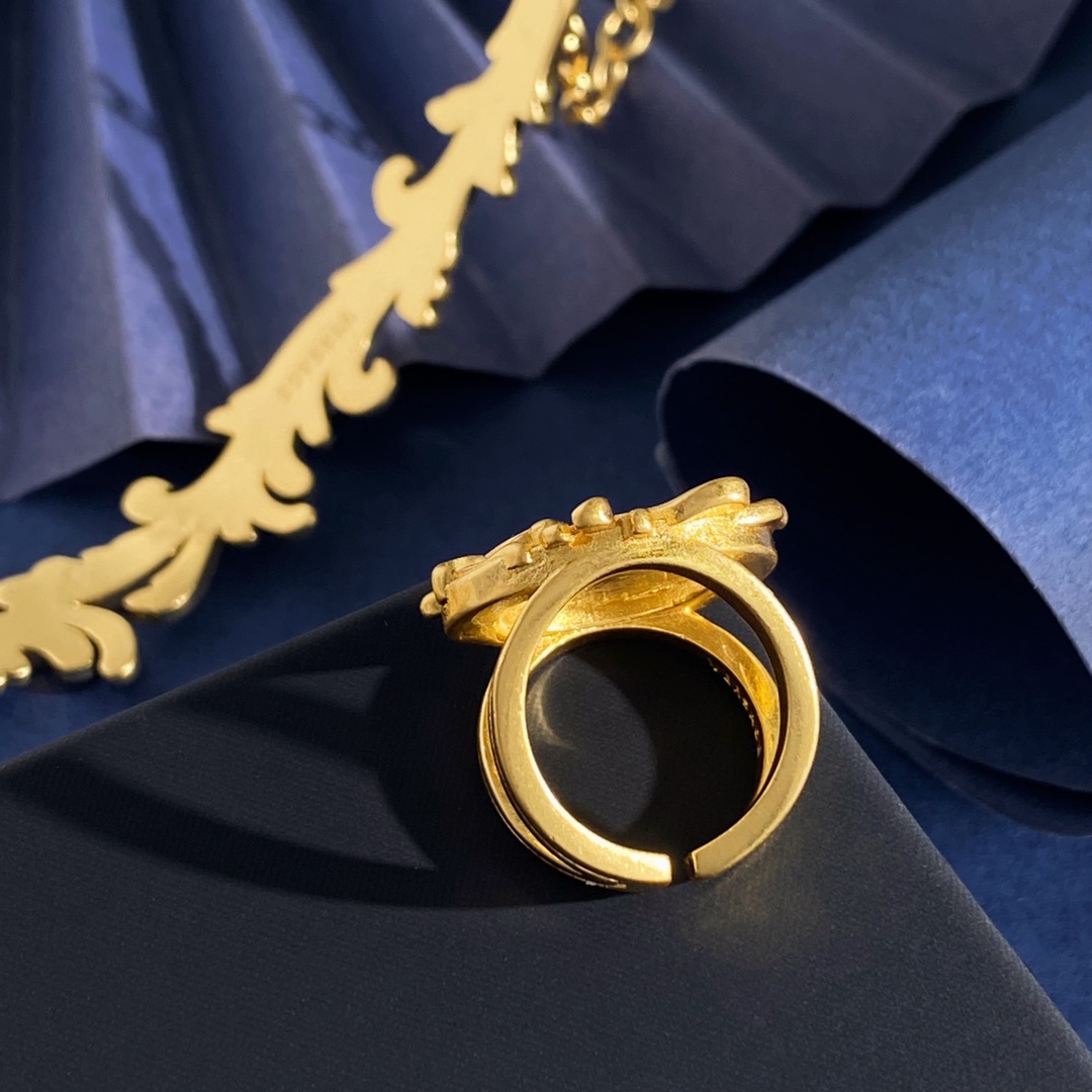 Versace Brass Ring and Necklace Set: VS94p192 and VS94p252 Specifications - 图片 7