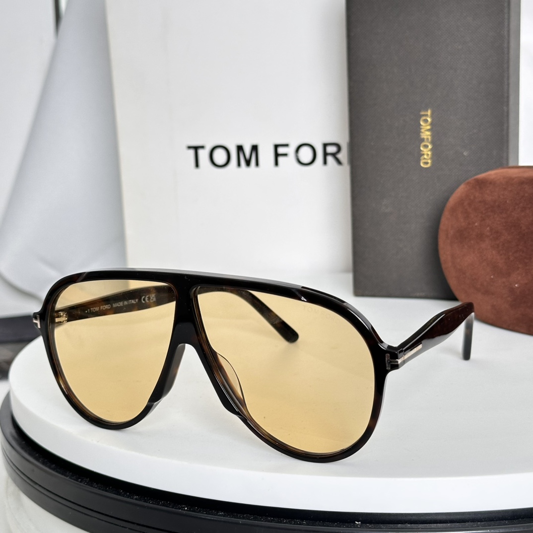  ‼️𝑻𝒐𝒎 𝑭𝒐𝒓𝒅 oversized
Mod：FT1211
100% UV PROTECTION
