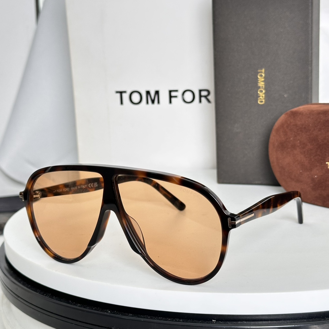  ‼️𝑻𝒐𝒎 𝑭𝒐𝒓𝒅 oversized
Mod：FT1211
100% UV PROTECTION

