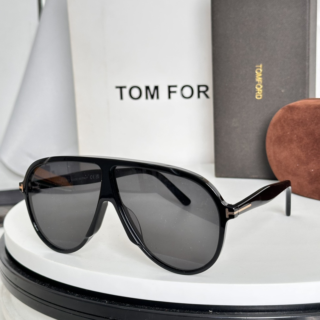  ‼️𝑻𝒐𝒎 𝑭𝒐𝒓𝒅 oversized
Mod：FT1211
100% UV PROTECTION

