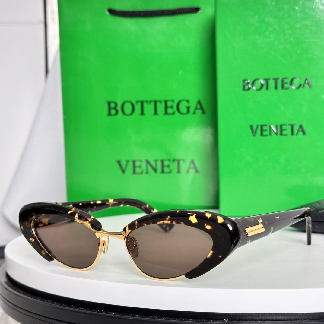  ‼️Bottega Veneta
MODEL：BV1387S
SIZE：  54 口17- 140