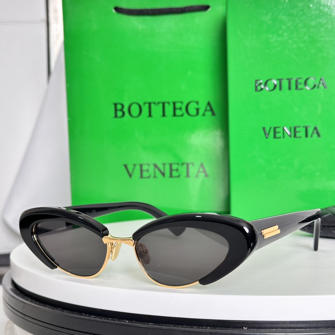  ‼️Bottega Veneta
MODEL：BV1387S
SIZE：  54 口17- 140