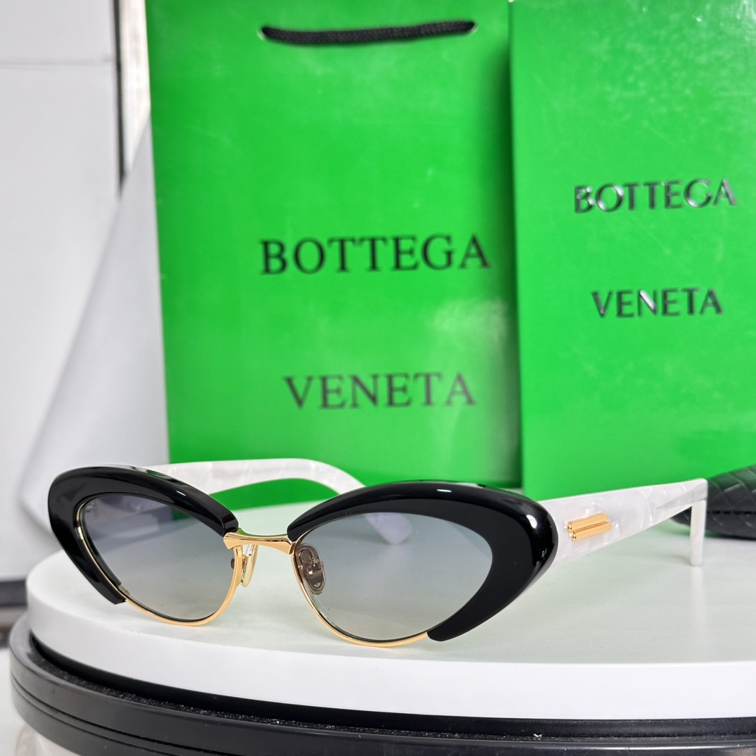 ‼️Bottega Veneta
MODEL：BV1387S
SIZE：  54 口17- 140