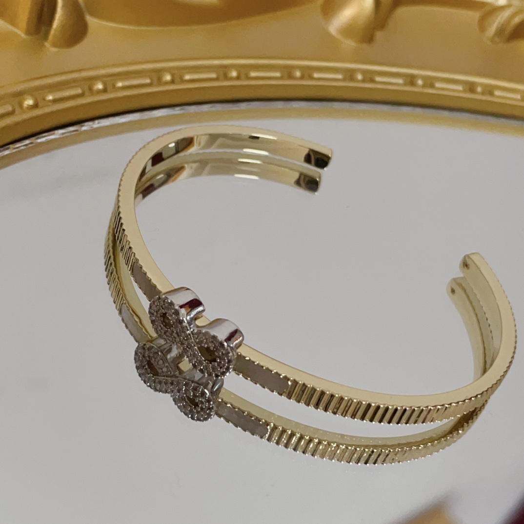 Cartier Diamond Infinity Bracelet - Stylish Bangle for Women, Gold Plated 8 i1750262203 1725 6