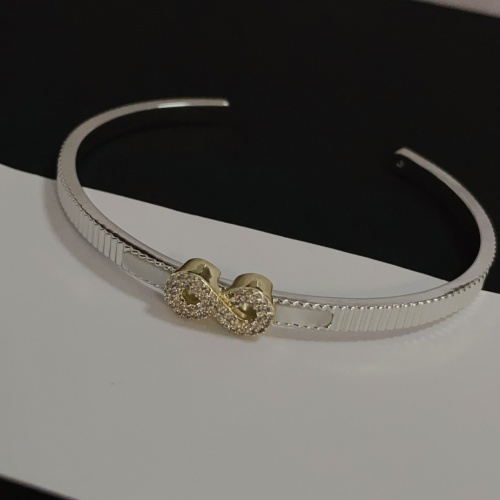 Cartier Diamond-Studded Infinity Bangle: Classic Style, Modern Twist