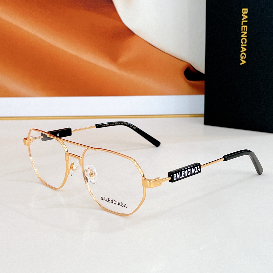  BALENCIAG*巴黎*世家
MODEL：BB0117O
SIZE：57口18-145
🔝🔝